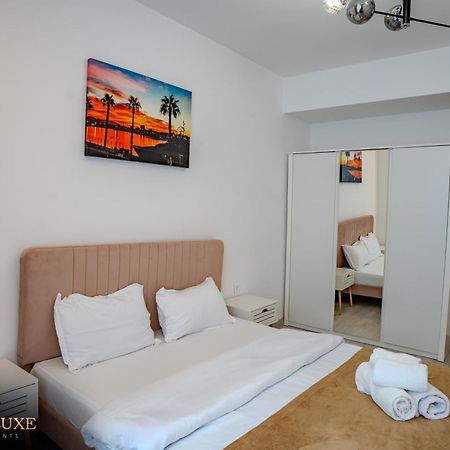 Yamaluxe Apartments - Silent & Primitive With Relaxing Area ブカレスト エクステリア 写真